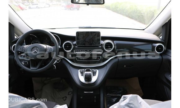 Acheter Import Voiture Mercedes-Benz 250 Noir à Import - Dubai, Marquesas Acheter Import Voiture Mercedes-Benz 250 Noir à Import - Dubai, Marquesas