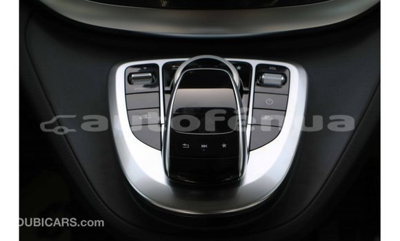 Acheter Import Voiture Mercedes-Benz 250 Noir à Import - Dubai, Marquesas Acheter Import Voiture Mercedes-Benz 250 Noir à Import - Dubai, Marquesas