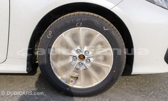 Acheter Import Voiture Toyota Corolla Blanc à Import - Dubai, Marquesas Acheter Import Voiture Toyota Corolla Blanc à Import - Dubai, Marquesas