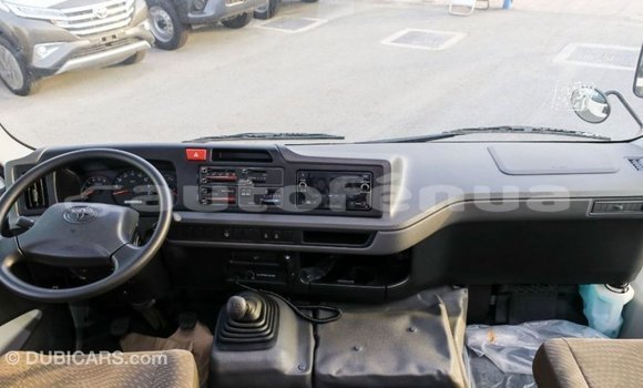 Acheter Import Voiture Toyota Coaster Blanc à Import - Dubai, Marquesas Acheter Import Voiture Toyota Coaster Blanc à Import - Dubai, Marquesas