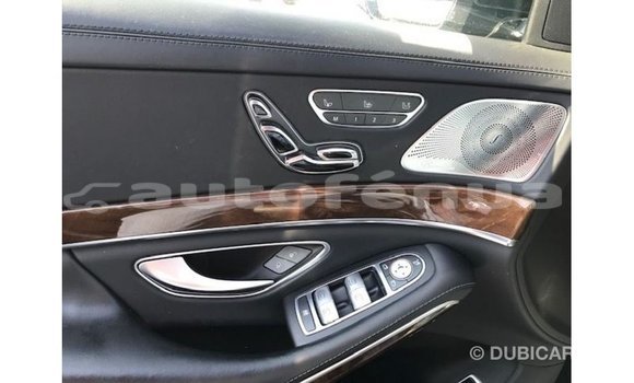 Buy Import Mercedes-Benz 190 Black Car in Import - Dubai in Marquesas Buy Import Mercedes-Benz 190 Black Car in Import - Dubai in Marquesas