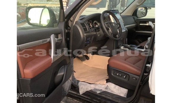 Buy Import Toyota Land Cruiser Black Car in Import - Dubai in Marquesas Buy Import Toyota Land Cruiser Black Car in Import - Dubai in Marquesas