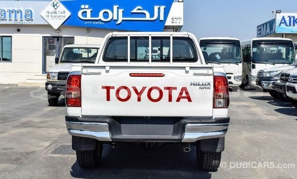 Acheter Import Voiture Toyota Hilux Blanc à Import - Dubai, Marquesas Acheter Import Voiture Toyota Hilux Blanc à Import - Dubai, Marquesas