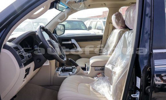 Acheter Import Voiture Toyota Land Cruiser Noir à Import - Dubai, Marquesas Acheter Import Voiture Toyota Land Cruiser Noir à Import - Dubai, Marquesas