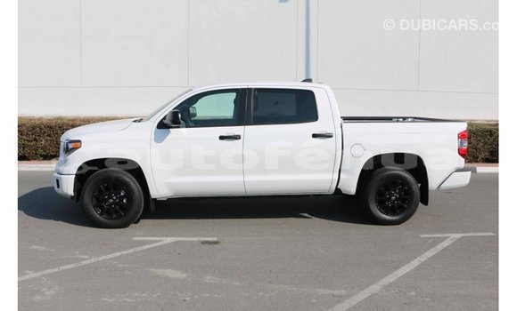 Acheter Import Voiture Toyota Tundra Blanc à Import - Dubai, Marquesas Acheter Import Voiture Toyota Tundra Blanc à Import - Dubai, Marquesas