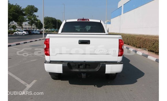 Acheter Import Voiture Toyota Tundra Blanc à Import - Dubai, Marquesas Acheter Import Voiture Toyota Tundra Blanc à Import - Dubai, Marquesas
