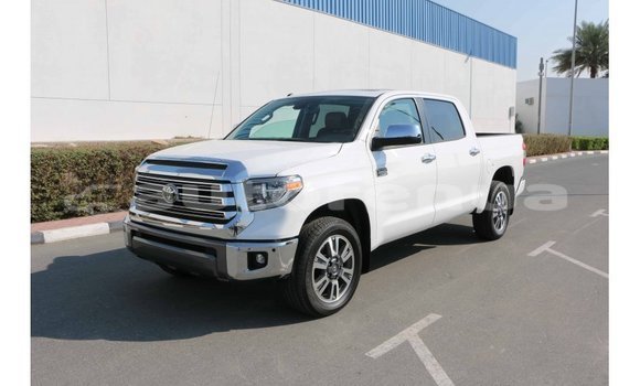 Acheter Import Voiture Toyota Tundra Blanc à Import - Dubai, Marquesas Acheter Import Voiture Toyota Tundra Blanc à Import - Dubai, Marquesas