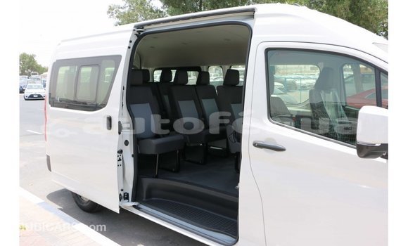 Acheter Import Voiture Toyota Hiace Blanc à Import - Dubai, Marquesas Acheter Import Voiture Toyota Hiace Blanc à Import - Dubai, Marquesas