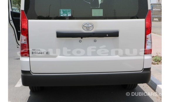 Acheter Import Voiture Toyota Hiace Blanc à Import - Dubai, Marquesas Acheter Import Voiture Toyota Hiace Blanc à Import - Dubai, Marquesas
