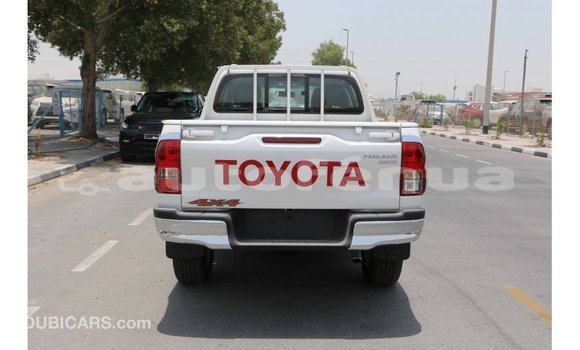Acheter Import Voiture Toyota Hilux Blanc à Import - Dubai, Marquesas Acheter Import Voiture Toyota Hilux Blanc à Import - Dubai, Marquesas