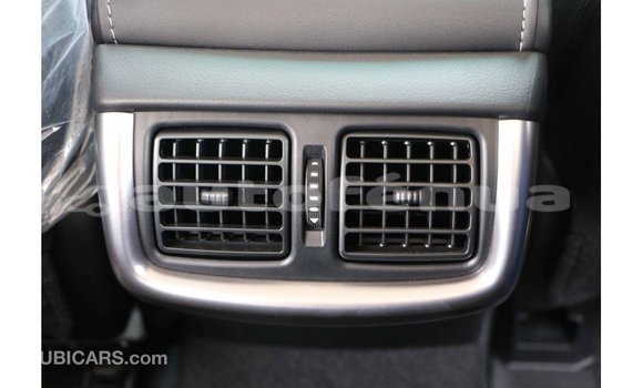 Acheter Import Voiture Toyota Hilux Blanc à Import - Dubai, Marquesas Acheter Import Voiture Toyota Hilux Blanc à Import - Dubai, Marquesas