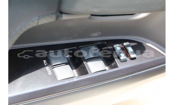 Acheter Import Voiture Toyota Land Cruiser Blanc à Import - Dubai, Marquesas Acheter Import Voiture Toyota Land Cruiser Blanc à Import - Dubai, Marquesas