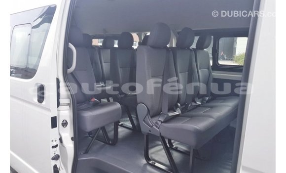 Buy Import Toyota Hiace White Car in Import - Dubai in Marquesas Buy Import Toyota Hiace White Car in Import - Dubai in Marquesas