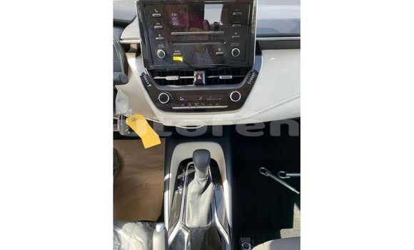 Buy Import Toyota Corolla White Car in Import - Dubai in Marquesas Buy Import Toyota Corolla White Car in Import - Dubai in Marquesas