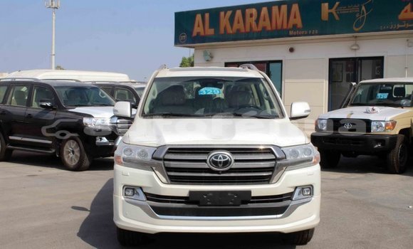 Buy Import Toyota Land Cruiser White Car in Import - Dubai in Marquesas Buy Import Toyota Land Cruiser White Car in Import - Dubai in Marquesas