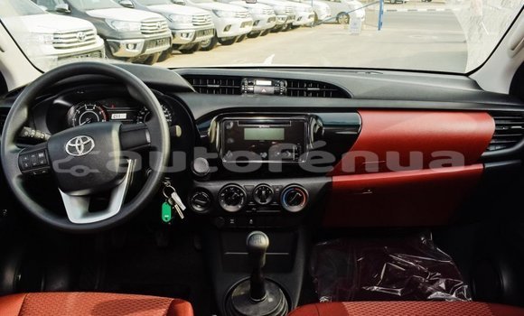 Buy Import Toyota Hilux White Car in Import - Dubai in Marquesas Buy Import Toyota Hilux White Car in Import - Dubai in Marquesas