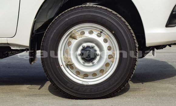 Buy Import Toyota Hilux White Car in Import - Dubai in Marquesas Buy Import Toyota Hilux White Car in Import - Dubai in Marquesas
