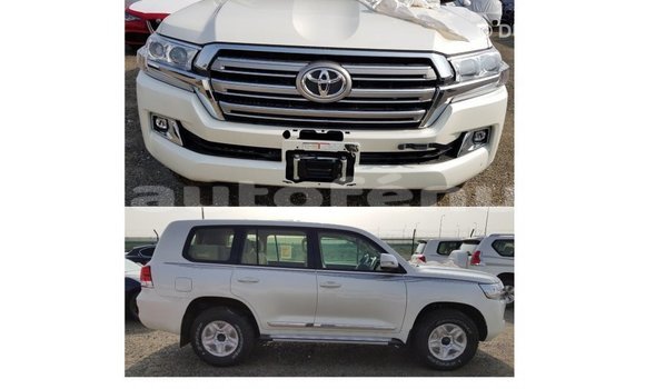 Buy Import Toyota Land Cruiser White Car in Import - Dubai in Marquesas Buy Import Toyota Land Cruiser White Car in Import - Dubai in Marquesas