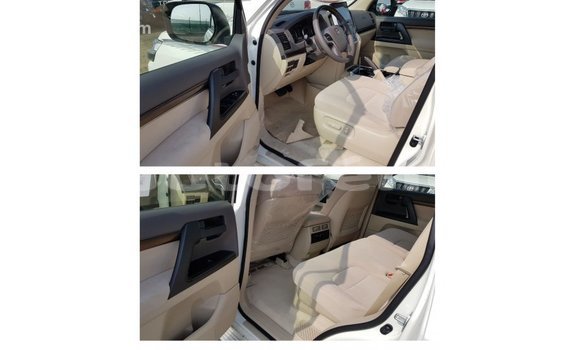 Buy Import Toyota Land Cruiser White Car in Import - Dubai in Marquesas Buy Import Toyota Land Cruiser White Car in Import - Dubai in Marquesas