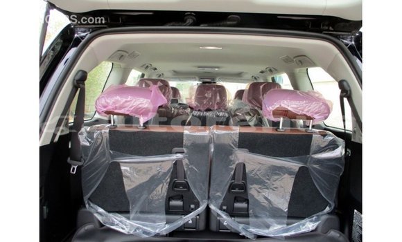 Acheter Import Voiture Toyota Land Cruiser Noir à Import - Dubai, Marquesas Acheter Import Voiture Toyota Land Cruiser Noir à Import - Dubai, Marquesas