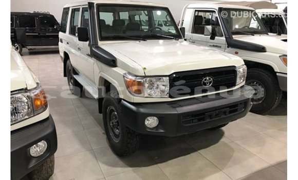 Buy Import Toyota Land Cruiser White Car in Import - Dubai in Marquesas Buy Import Toyota Land Cruiser White Car in Import - Dubai in Marquesas
