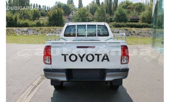 Buy Import Toyota Hilux White Car in Import - Dubai in Marquesas Buy Import Toyota Hilux White Car in Import - Dubai in Marquesas