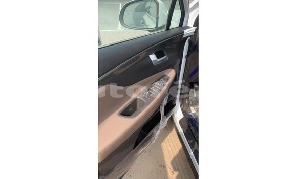Acheter Import Voiture Hyundai Santa Fe Blanc à Import - Dubai, Marquesas Acheter Import Voiture Hyundai Santa Fe Blanc à Import - Dubai, Marquesas