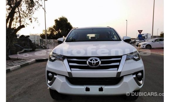 Buy Import Toyota Fortuner White Car in Import - Dubai in Marquesas Buy Import Toyota Fortuner White Car in Import - Dubai in Marquesas