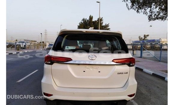 Buy Import Toyota Fortuner White Car in Import - Dubai in Marquesas Buy Import Toyota Fortuner White Car in Import - Dubai in Marquesas