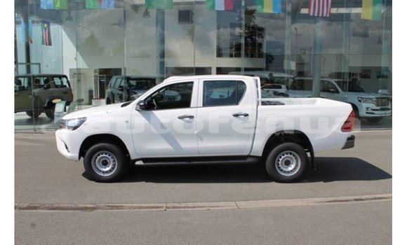 Buy Import Toyota Hilux White Car in Import - Dubai in Marquesas Buy Import Toyota Hilux White Car in Import - Dubai in Marquesas