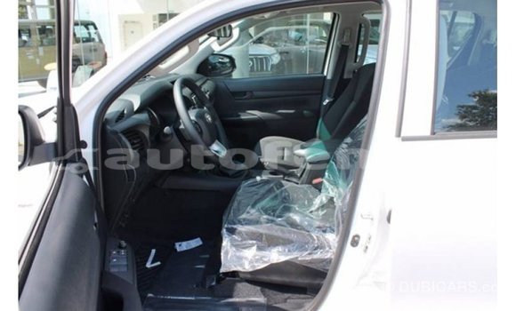 Buy Import Toyota Hilux White Car in Import - Dubai in Marquesas Buy Import Toyota Hilux White Car in Import - Dubai in Marquesas