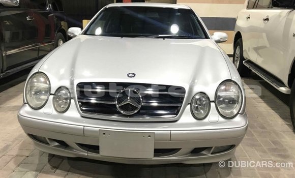 Buy Import Mercedes-Benz 190 (W201) Other Car in Import - Dubai in Marquesas Buy Import Mercedes-Benz 190 (W201) Other Car in Import - Dubai in Marquesas