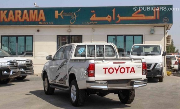 Acheter Import Voiture Toyota Hilux Blanc à Import - Dubai, Marquesas Acheter Import Voiture Toyota Hilux Blanc à Import - Dubai, Marquesas
