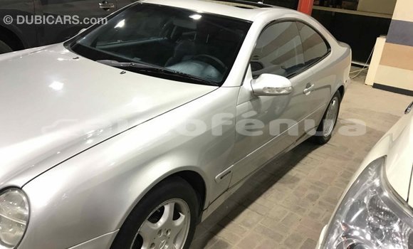 Buy Import Mercedes-Benz 190 (W201) Other Car in Import - Dubai in Marquesas Buy Import Mercedes-Benz 190 (W201) Other Car in Import - Dubai in Marquesas
