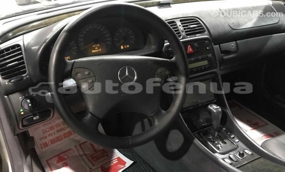 Buy Import Mercedes-Benz 190 (W201) Other Car in Import - Dubai in Marquesas Buy Import Mercedes-Benz 190 (W201) Other Car in Import - Dubai in Marquesas