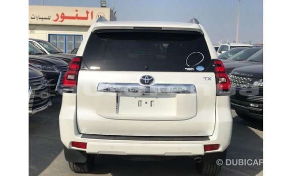 Acheter Import Voiture Toyota Prado Blanc à Import - Dubai, Marquesas Acheter Import Voiture Toyota Prado Blanc à Import - Dubai, Marquesas