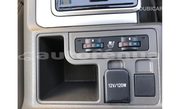 Acheter Import Voiture Toyota Prado Blanc à Import - Dubai, Marquesas Acheter Import Voiture Toyota Prado Blanc à Import - Dubai, Marquesas