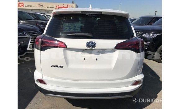 Buy Import Toyota 4Runner White Car in Import - Dubai in Marquesas Buy Import Toyota 4Runner White Car in Import - Dubai in Marquesas