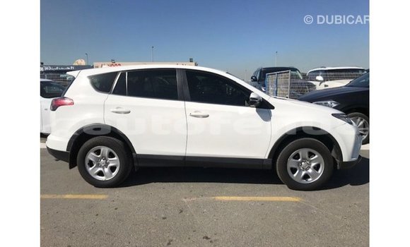 Buy Import Toyota 4Runner White Car in Import - Dubai in Marquesas Buy Import Toyota 4Runner White Car in Import - Dubai in Marquesas