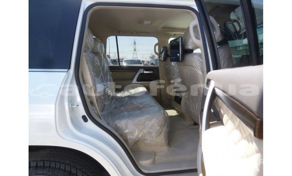 Acheter Import Voiture Toyota Land Cruiser Blanc à Import - Dubai, Marquesas Acheter Import Voiture Toyota Land Cruiser Blanc à Import - Dubai, Marquesas