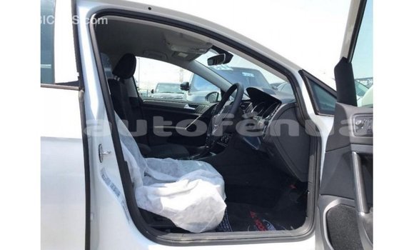 Acheter Import Voiture Volkswagen Golf Blanc à Import - Dubai, Marquesas Acheter Import Voiture Volkswagen Golf Blanc à Import - Dubai, Marquesas