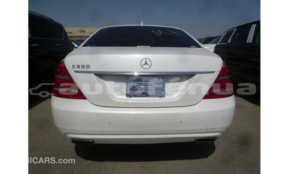 Buy Import Mercedes-Benz 190 White Car in Import - Dubai in Marquesas Buy Import Mercedes-Benz 190 White Car in Import - Dubai in Marquesas