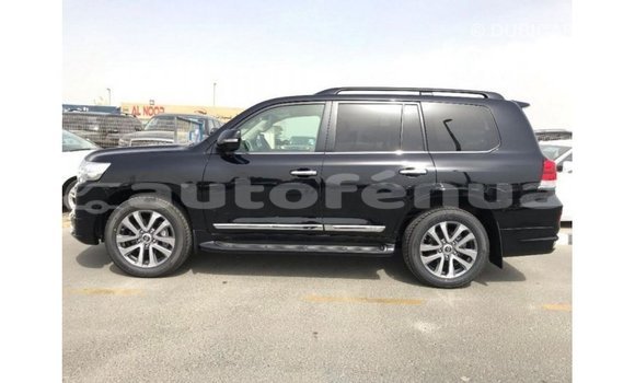 Acheter Import Voiture Toyota Land Cruiser Noir à Import - Dubai, Marquesas Acheter Import Voiture Toyota Land Cruiser Noir à Import - Dubai, Marquesas