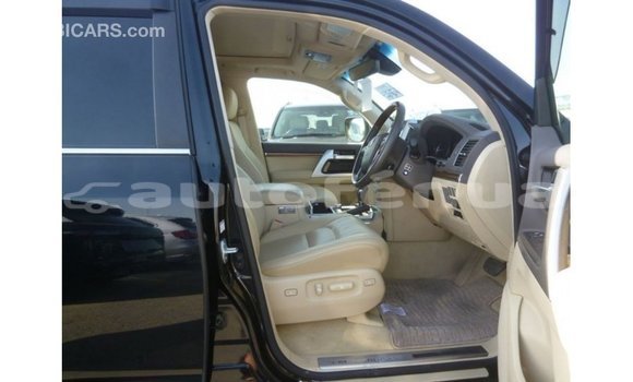 Buy Import Toyota Land Cruiser Black Car in Import - Dubai in Marquesas Buy Import Toyota Land Cruiser Black Car in Import - Dubai in Marquesas