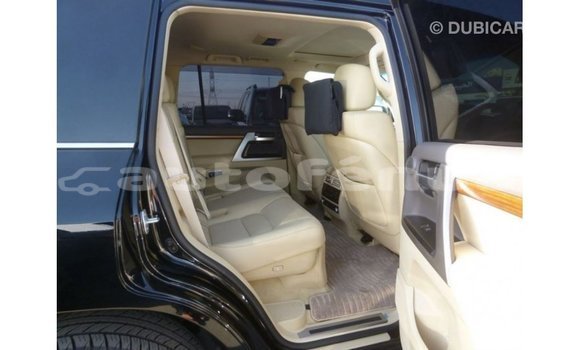 Buy Import Toyota Land Cruiser Black Car in Import - Dubai in Marquesas Buy Import Toyota Land Cruiser Black Car in Import - Dubai in Marquesas