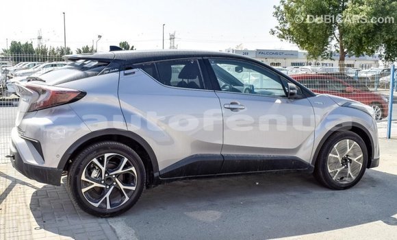 Acheter Import Voiture Toyota C-HR Autre à Import - Dubai, Marquesas Acheter Import Voiture Toyota C-HR Autre à Import - Dubai, Marquesas
