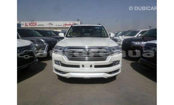 Acheter Import Voiture Toyota Land Cruiser Blanc à Import - Dubai, Marquesas Acheter Import Voiture Toyota Land Cruiser Blanc à Import - Dubai, Marquesas