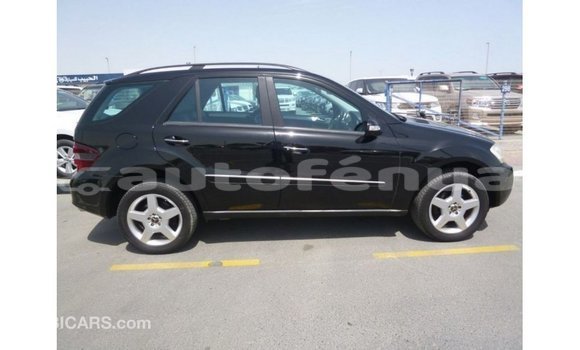 Buy Import Mercedes-Benz 190 Black Car in Import - Dubai in Marquesas Buy Import Mercedes-Benz 190 Black Car in Import - Dubai in Marquesas