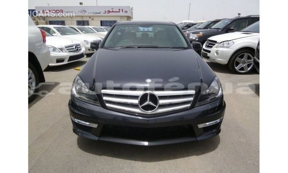 Buy Import Mercedes-Benz 190 Black Car in Import - Dubai in Marquesas Buy Import Mercedes-Benz 190 Black Car in Import - Dubai in Marquesas