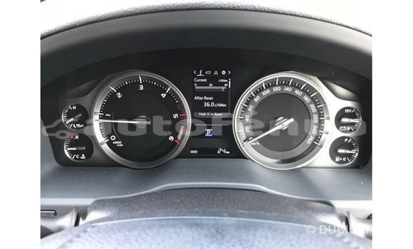Buy Import Toyota Land Cruiser White Car in Import - Dubai in Marquesas Buy Import Toyota Land Cruiser White Car in Import - Dubai in Marquesas